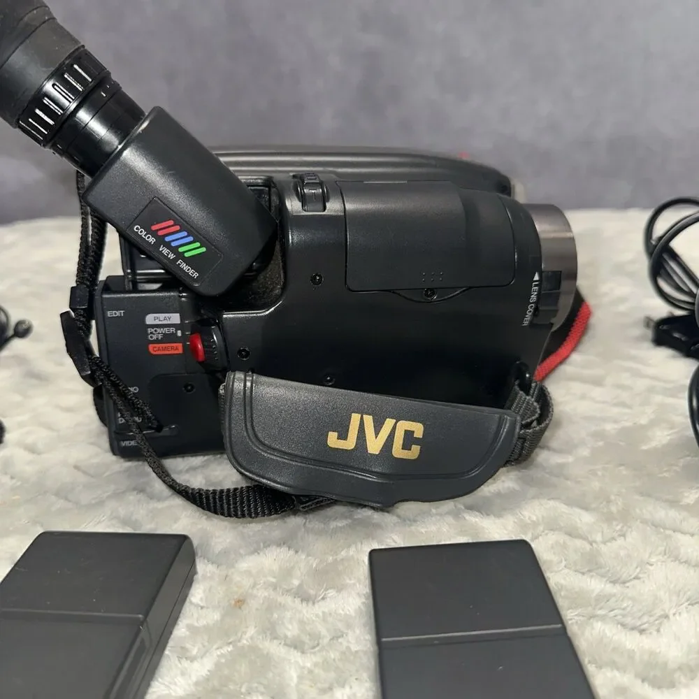 JVC gr ax900u